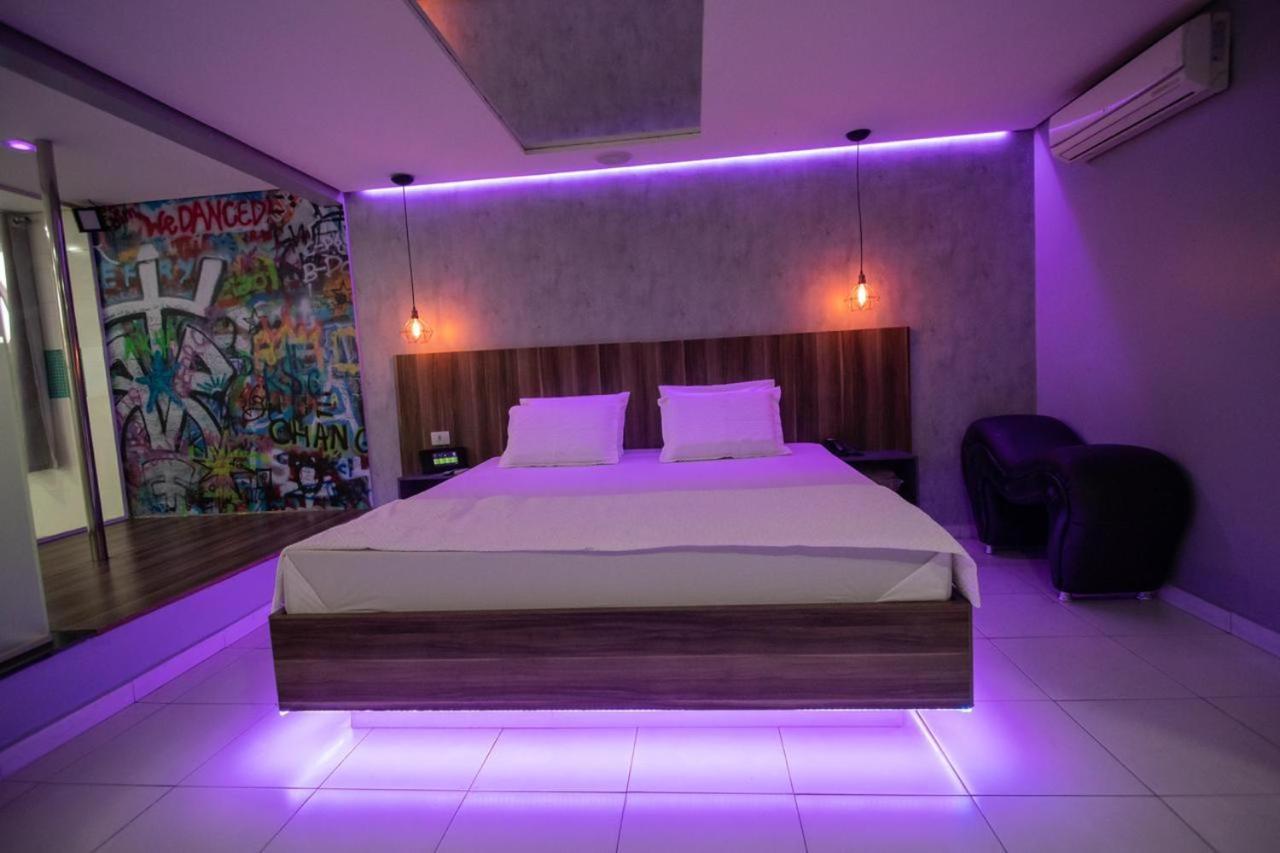 Motel Spot Sao Paulo Bagian luar foto